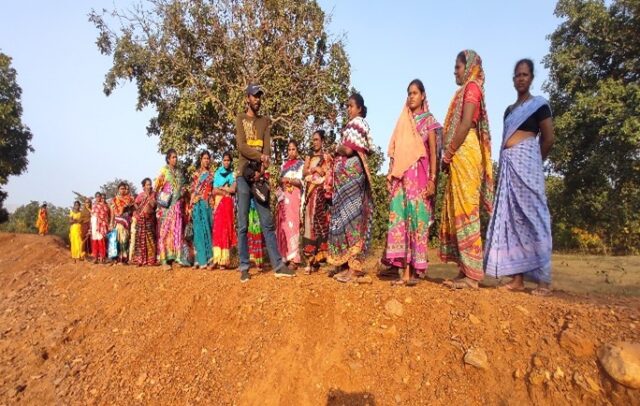 Tribal women of Keonjhar, India in the proyect for growing watermelon